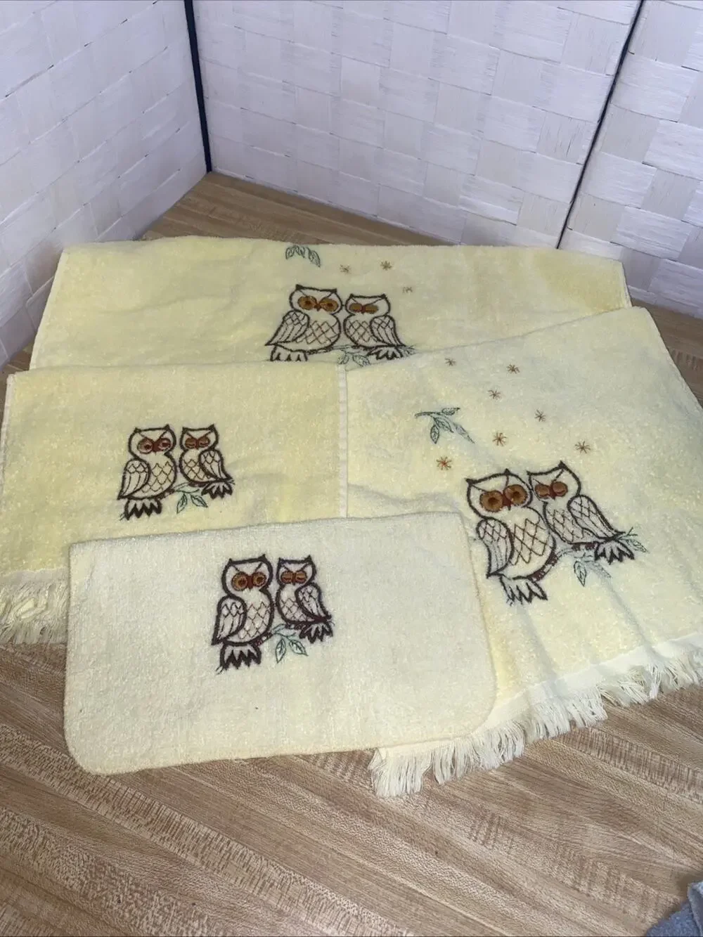 Vintage Cannon 4 Pc Yellow Towel Set Bath Hand Washcloth USA Owls Embroidered